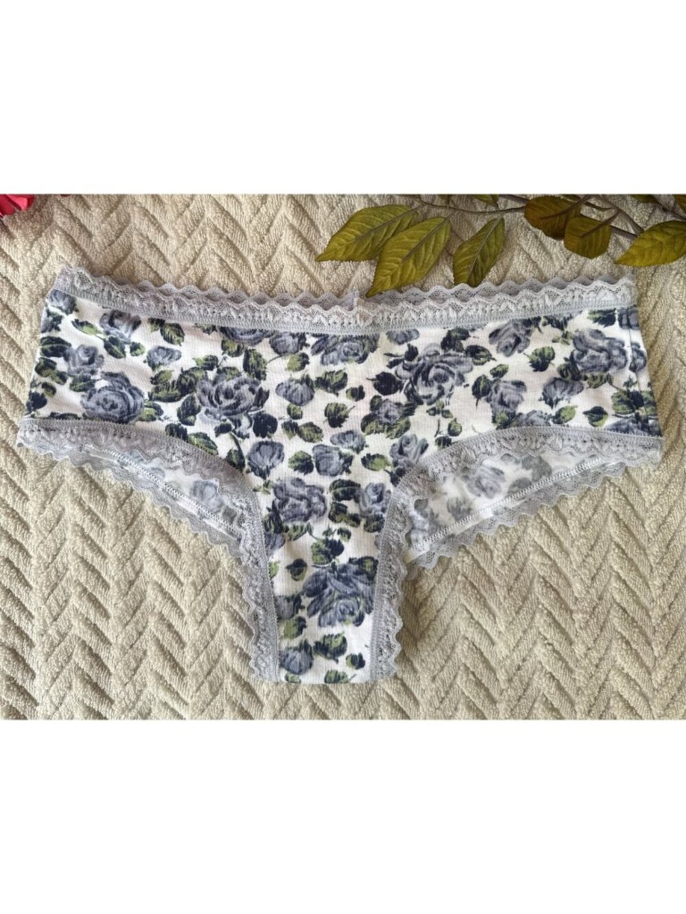 VICTORIA'S SECRET S SUMMER FLORAL BLUE WHITE GREEN CHEEKY COTTON PANTIES NWT